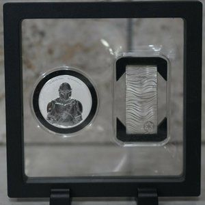Mandalorian coin and Beskar bar in FREE display case